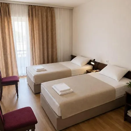 دوموس دمار فندق مبيت وإفطار 3*