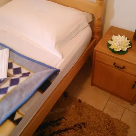 Domus Damar Bed & Breakfast