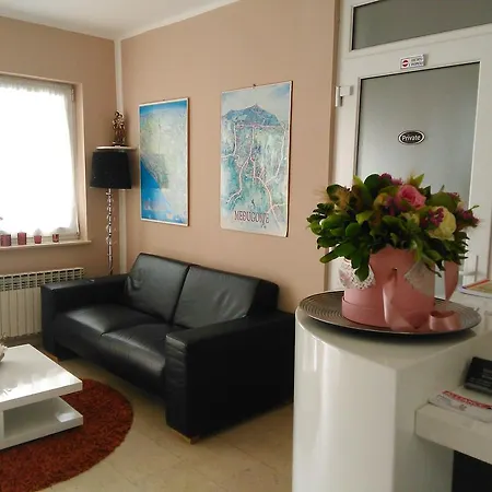 Bed & Breakfast Domus Damar 3*
