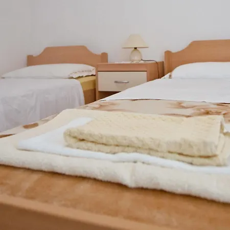 دوموس دمار فندق مبيت وإفطار 3*