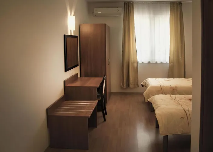 ベッド・アンド・ブレックファスト Domus Damar 3*